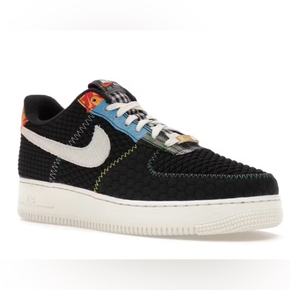Nike Air Force 1 Low '07 LV8
Multi Material